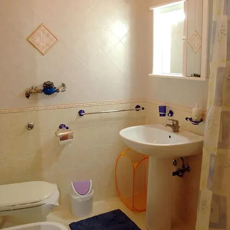 Vesuvius Homestay *